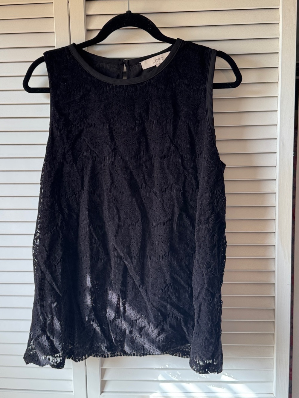 LOFT Black Lace Sleeveless Shell Top